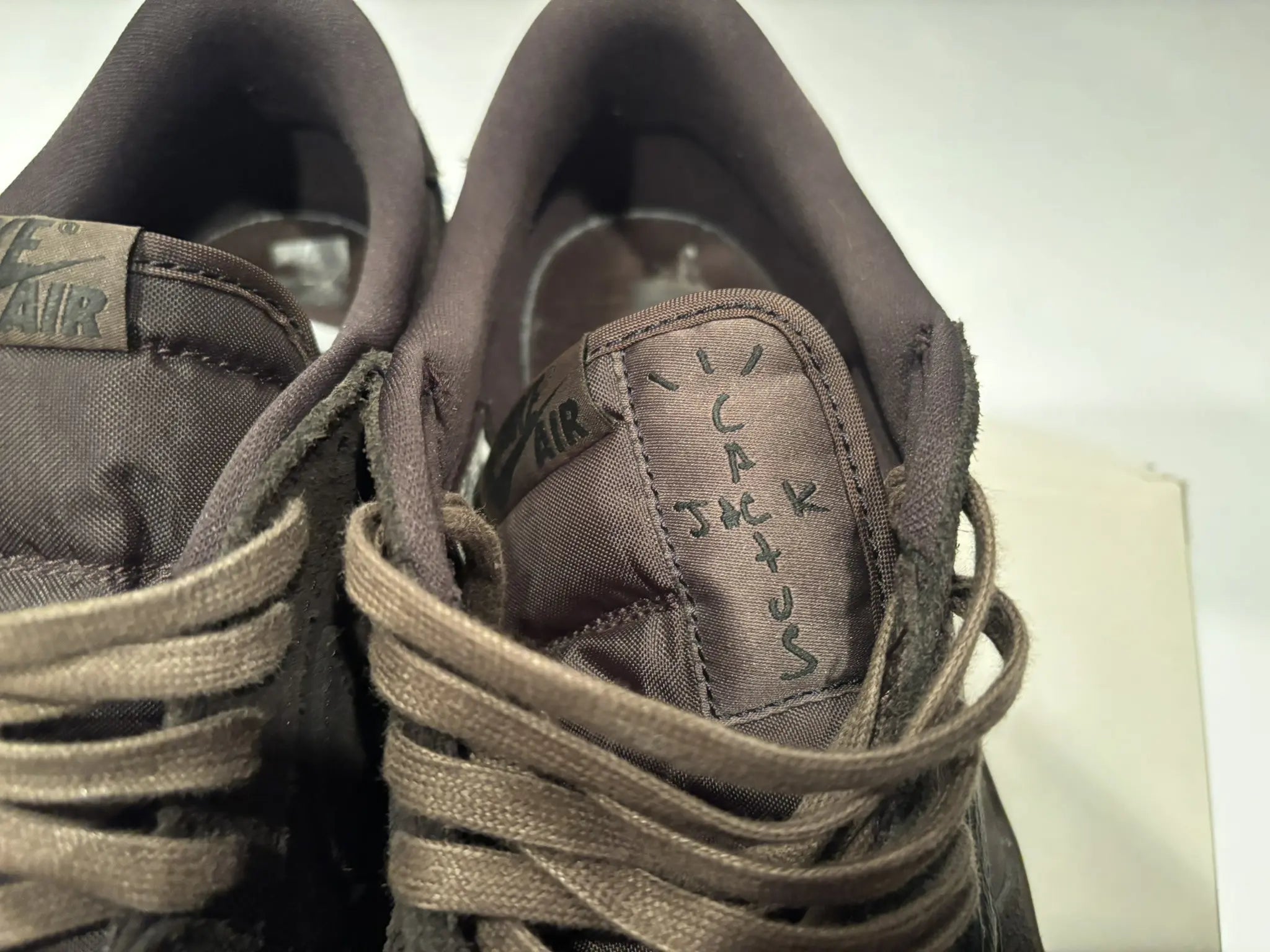 Travis Scott x Air Jordan 1 Retro Low OG SP 'Velvet Brown' US 11