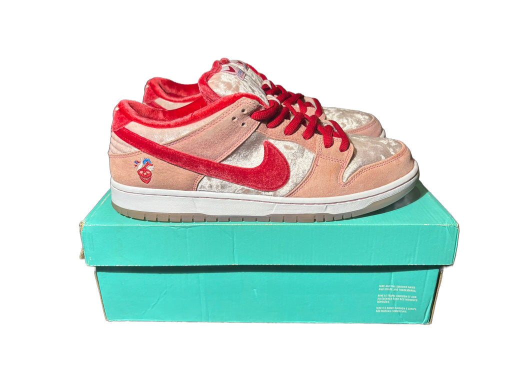 Nike SB Dunk Low StrangeLove Skateboards US 11